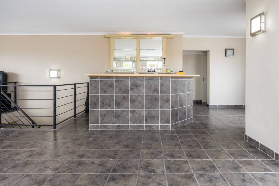 5 Bedroom Property for Sale in Rouxville Western Cape